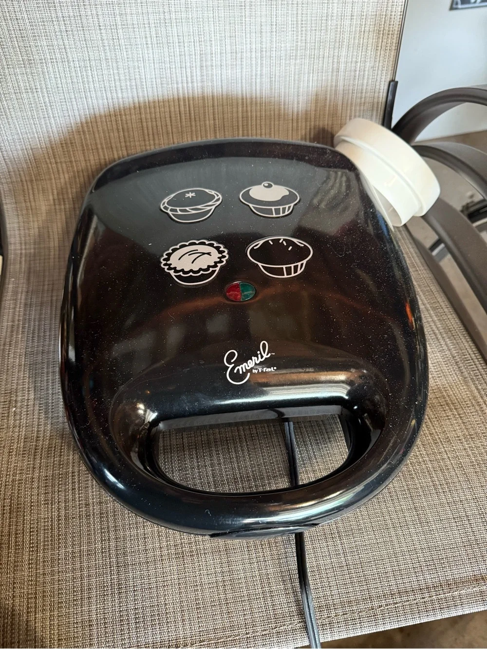 Pie & Cake Maker - Emeril